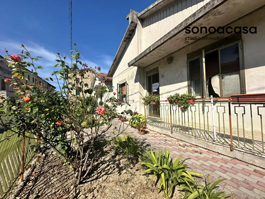 Immagine 3 di Casa indipendente in vendita  in Via Giuseppe Garibaldi 35 a San Costanzo