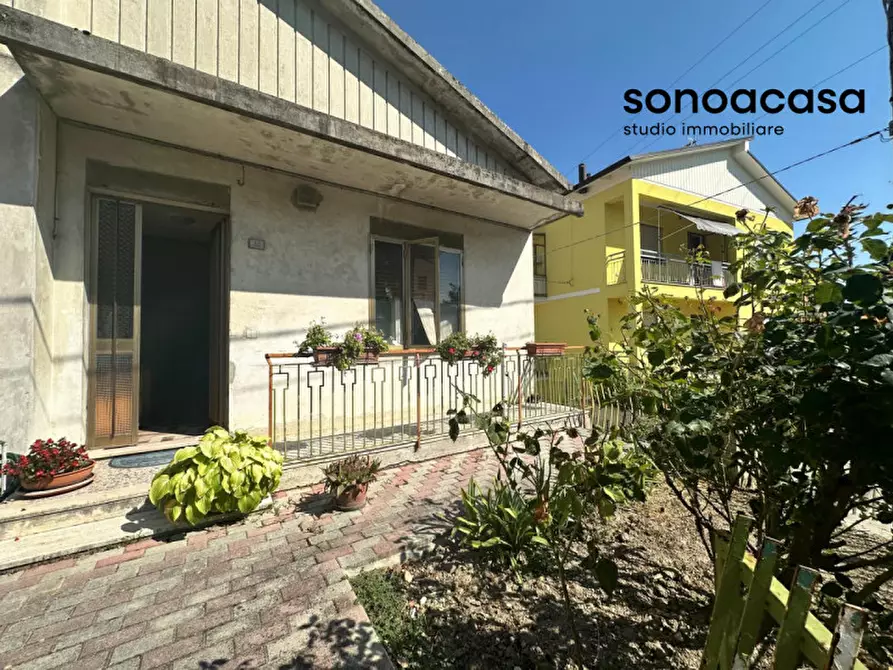 Immagine 27 di Casa indipendente in vendita  in Via Giuseppe Garibaldi 35 a San Costanzo