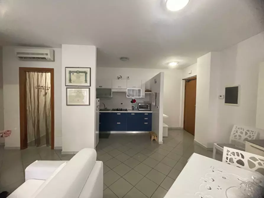 Immagine 6 di Appartamento in vendita  a Senigallia