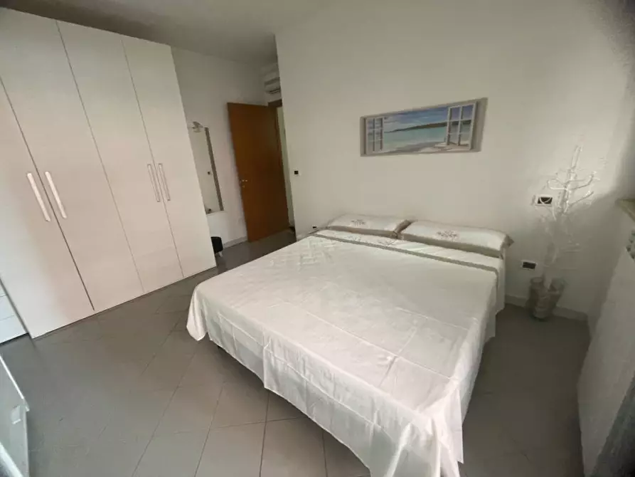 Immagine 8 di Appartamento in vendita  a Senigallia