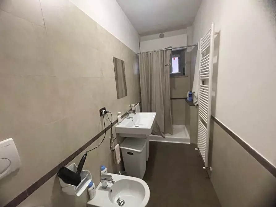 Immagine 12 di Appartamento in vendita  a Senigallia