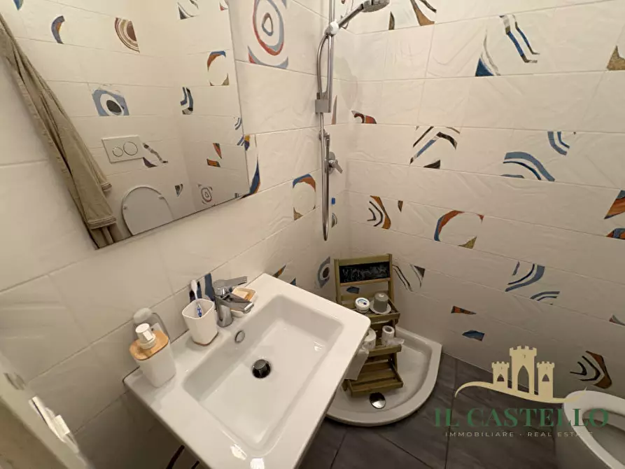 Immagine 16 di Appartamento in vendita  in Via Garibaldi a Castiglione Del Lago