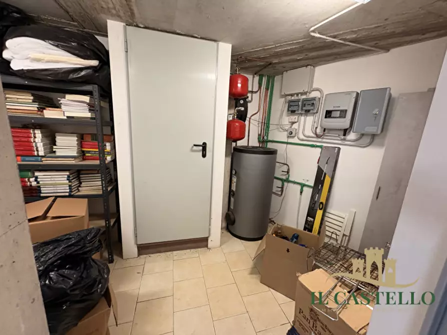 Immagine 23 di Appartamento in vendita  in Via Garibaldi a Castiglione Del Lago