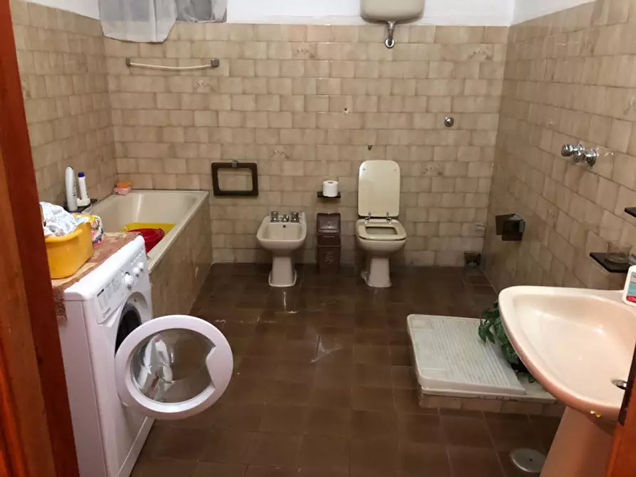 Immagine 7 di Appartamento in vendita  in VIA ELEONORA D` ARBOREA n. SN Piano T-1 - 2 a Posada