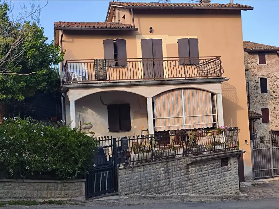 Immagine 49 di Villetta a schiera in vendita  in strada mataletto a Langhirano