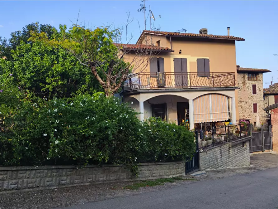 Immagine 52 di Villetta a schiera in vendita  in strada mataletto a Langhirano