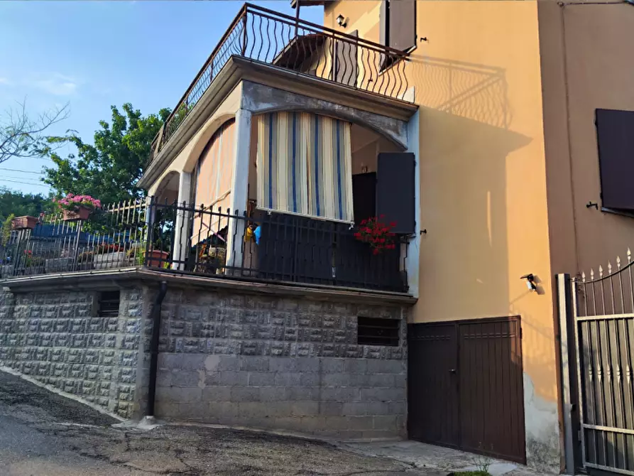 Immagine 54 di Villetta a schiera in vendita  in strada mataletto a Langhirano