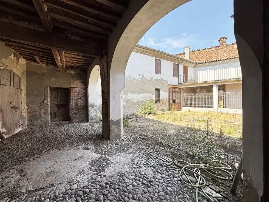 Immagine 3 di Palazzo in vendita  in Vicolo Chiozzi 2 a Casalmaggiore