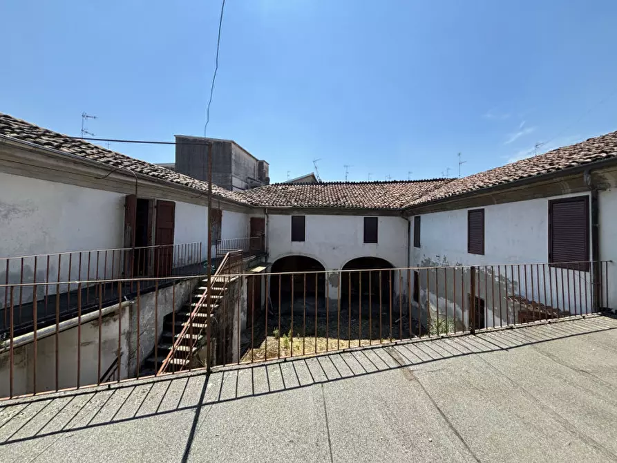 Immagine 4 di Palazzo in vendita  in Vicolo Chiozzi 2 a Casalmaggiore