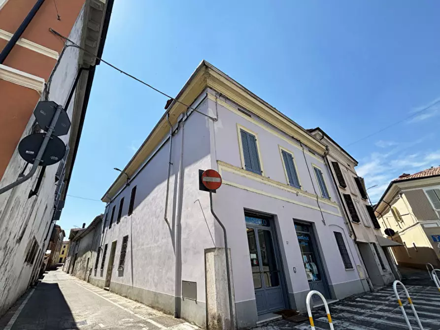 Immagine 6 di Palazzo in vendita  in Vicolo Chiozzi 2 a Casalmaggiore