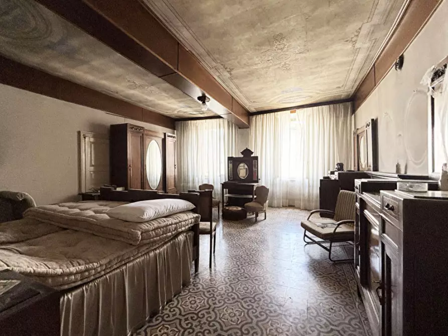 Immagine 10 di Palazzo in vendita  in Vicolo Chiozzi 2 a Casalmaggiore
