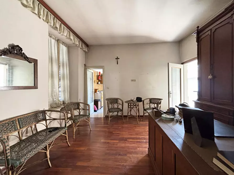 Immagine 14 di Palazzo in vendita  in Vicolo Chiozzi 2 a Casalmaggiore