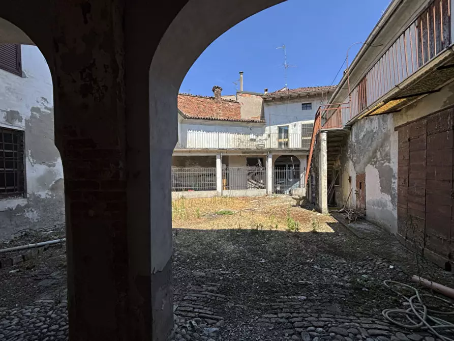 Immagine 28 di Palazzo in vendita  in Vicolo Chiozzi 2 a Casalmaggiore