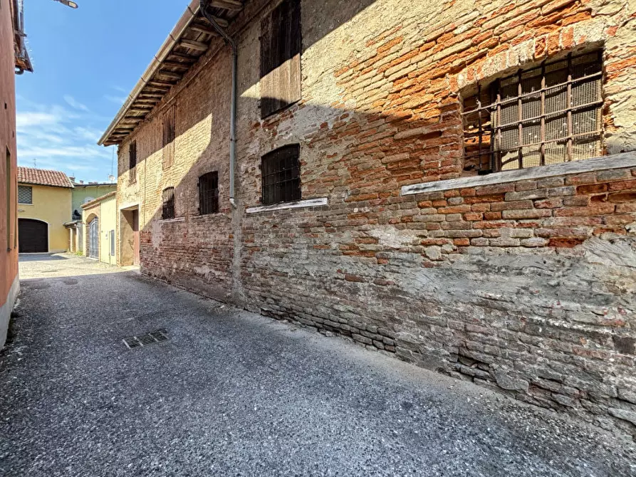 Immagine 32 di Palazzo in vendita  in Vicolo Chiozzi 2 a Casalmaggiore