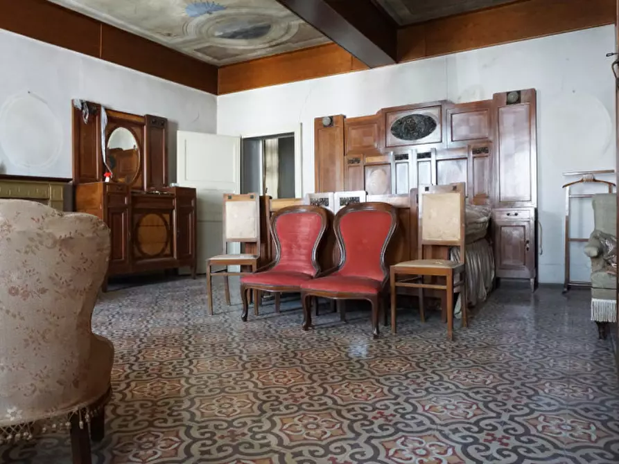 Immagine 35 di Palazzo in vendita  in Vicolo Chiozzi 2 a Casalmaggiore