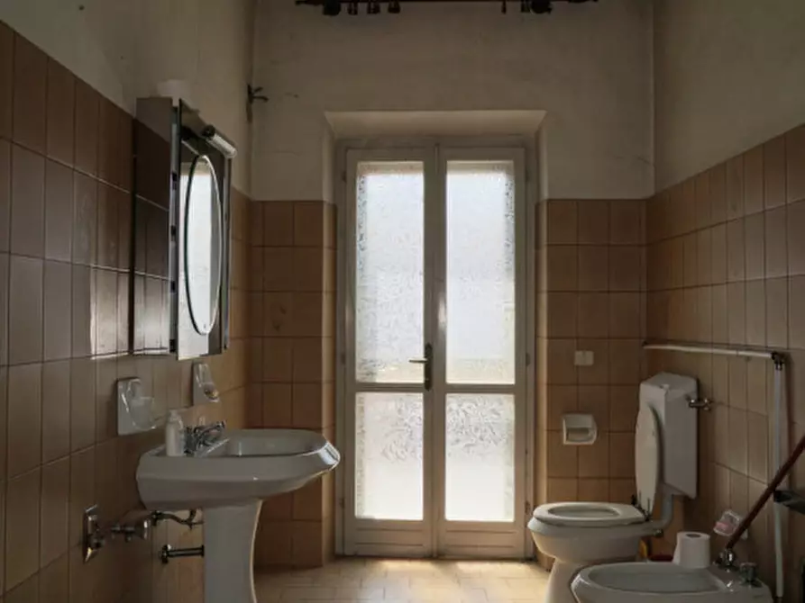 Immagine 42 di Palazzo in vendita  in Vicolo Chiozzi 2 a Casalmaggiore