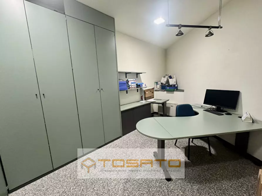 Immagine 15 di Ufficio in vendita  a Legnago