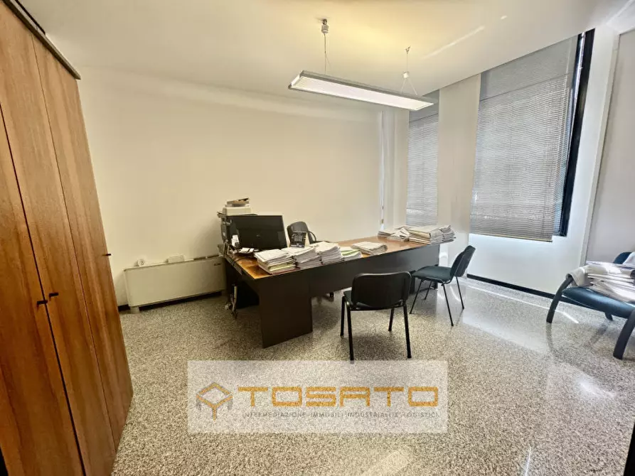Immagine 16 di Ufficio in vendita  a Legnago