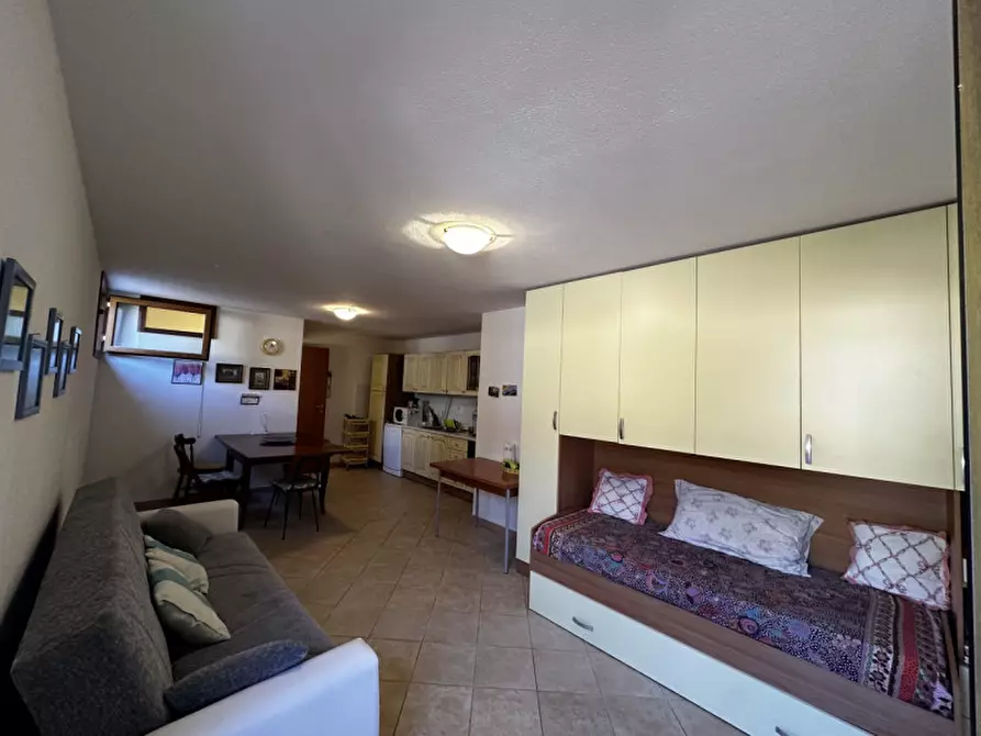 Immagine 7 di Appartamento in vendita  in Via Giuseppe Di Vittorio a Orosei