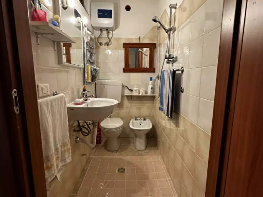 Immagine 11 di Appartamento in vendita  in Via Giuseppe Di Vittorio a Orosei