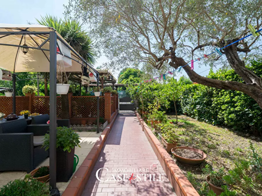 Immagine 16 di Appartamento in vendita  a Santo Stefano Di Magra