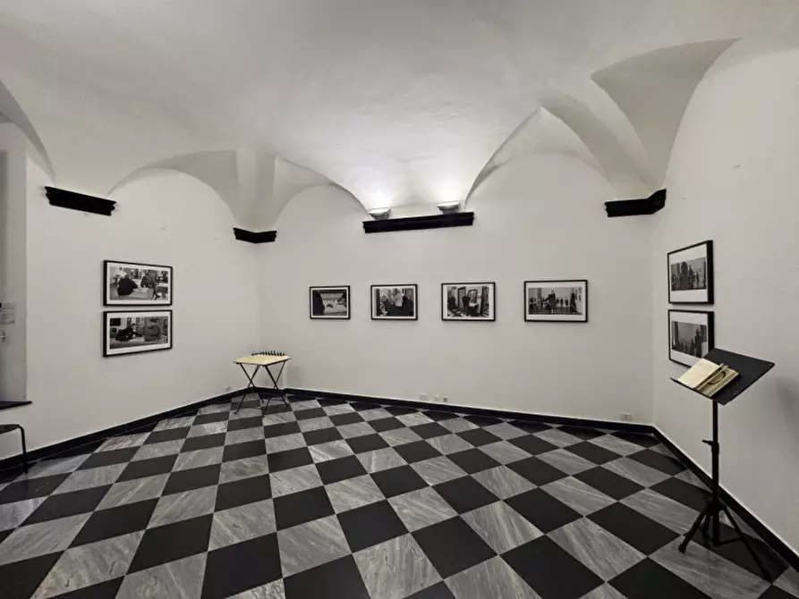 Immagine 2 di Magazzino in affitto  in vico invrea a Genova