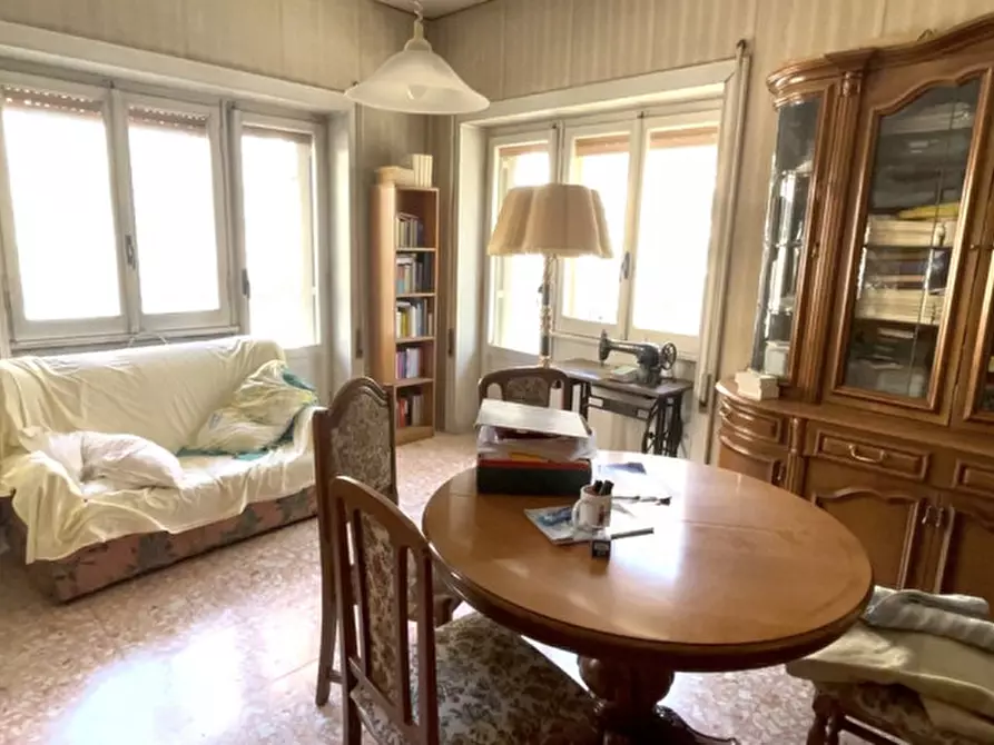 Immagine 1 di Appartamento in vendita  in via giacomo bresadola 54 a Roma