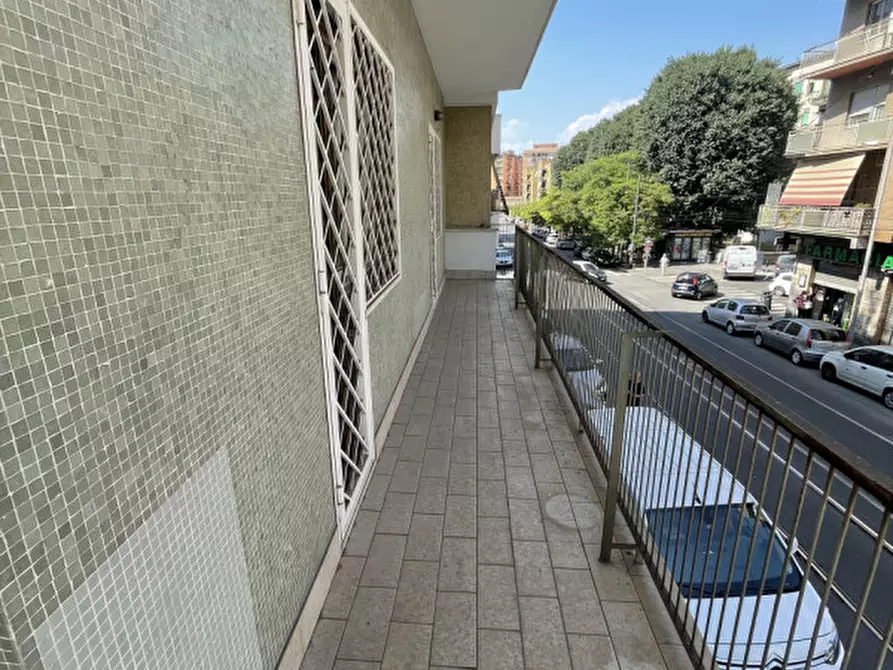 Immagine 10 di Appartamento in vendita  in via giacomo bresadola 54 a Roma