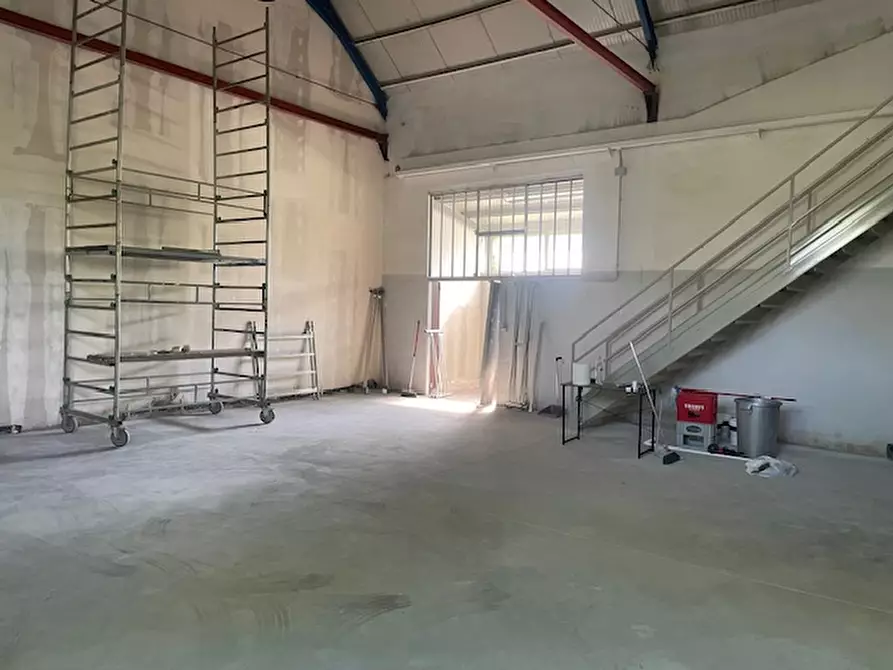 Immagine 2 di Capannone industriale in affitto  in Via Ancora a Sassuolo