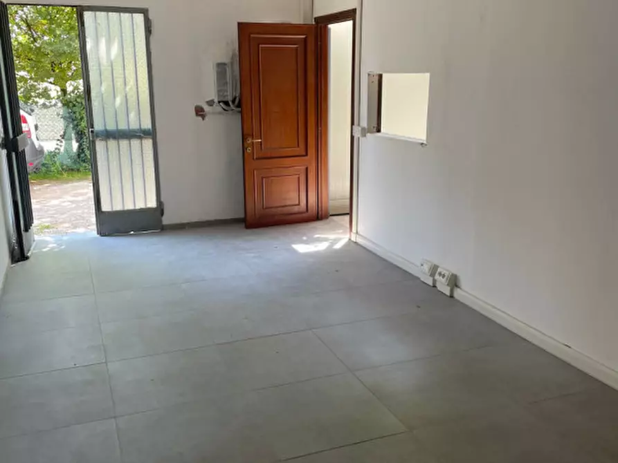 Immagine 5 di Capannone industriale in affitto  in Via Ancora a Sassuolo