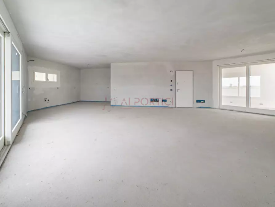 Immagine 5 di Attico in vendita  in Via Veneto a Camponogara