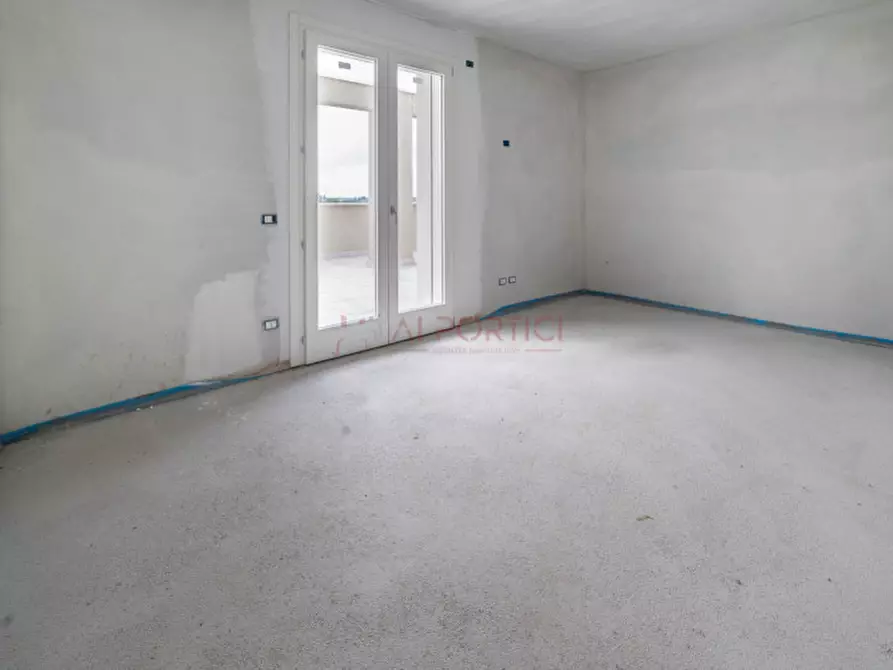 Immagine 10 di Attico in vendita  in Via Veneto a Camponogara