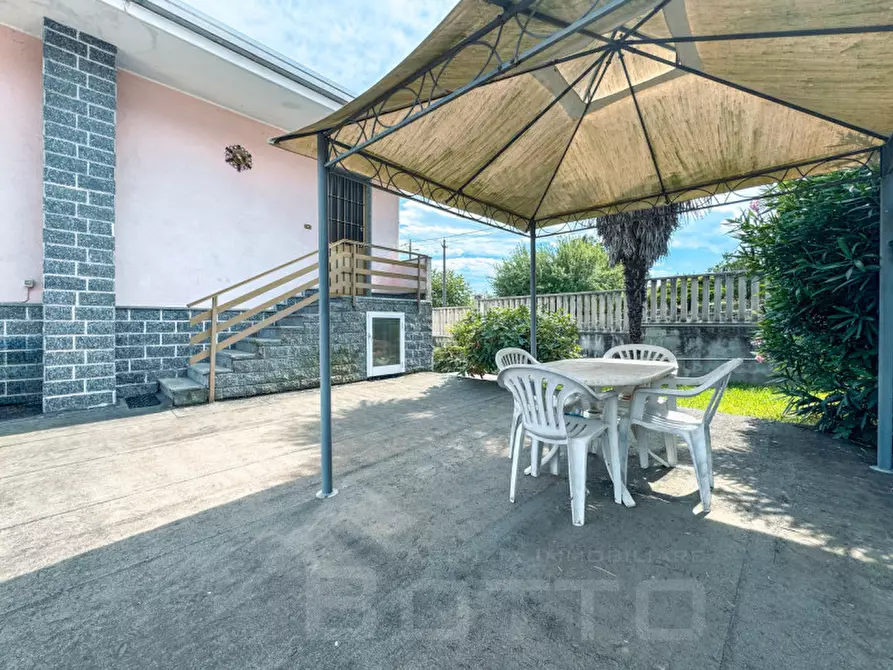 Immagine 2 di Casa indipendente in vendita  in via truna 2 a Gozzano