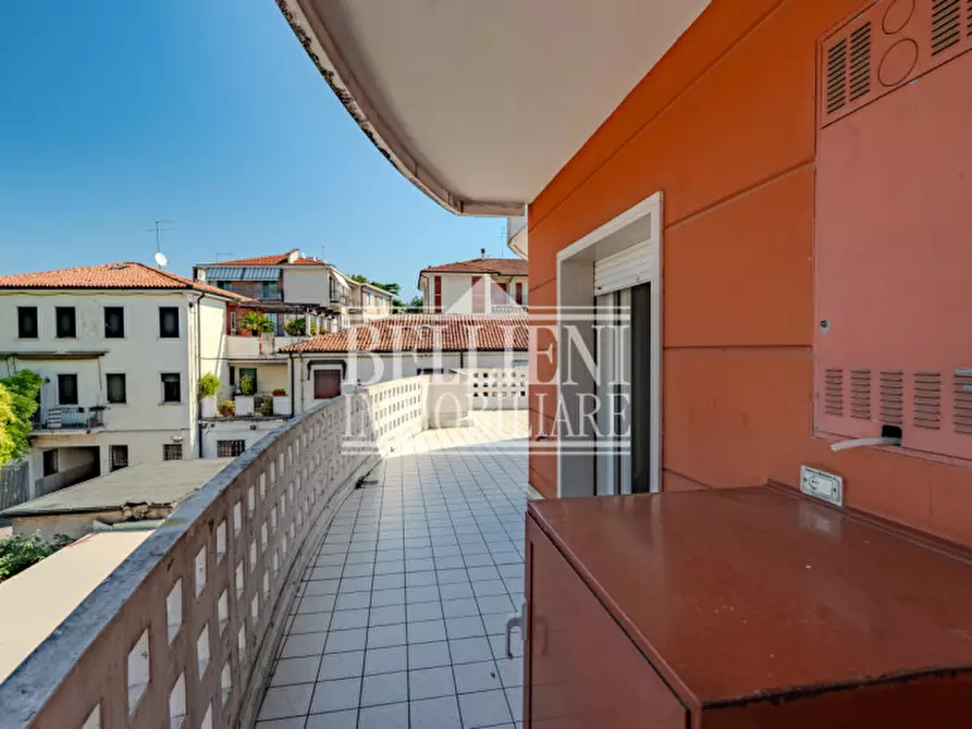 Immagine 16 di Appartamento in vendita  in Via Alessandro Massaria a Vicenza