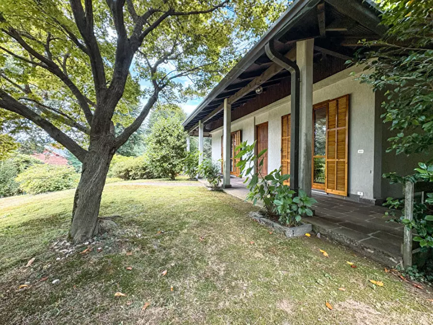 Immagine 26 di Villa in vendita  in Via del Borgna 8 a Gignese