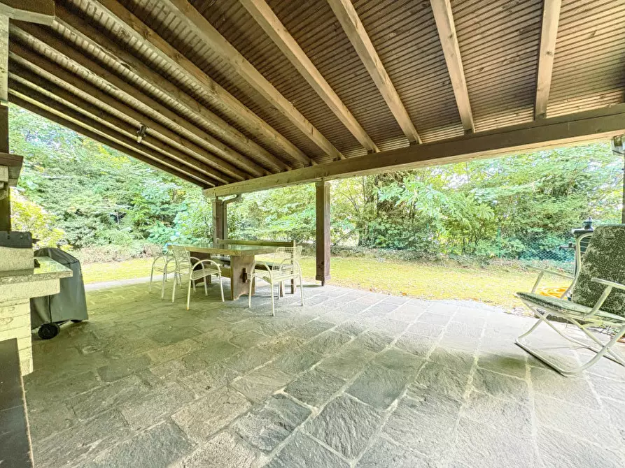 Immagine 29 di Villa in vendita  in Via del Borgna 8 a Gignese