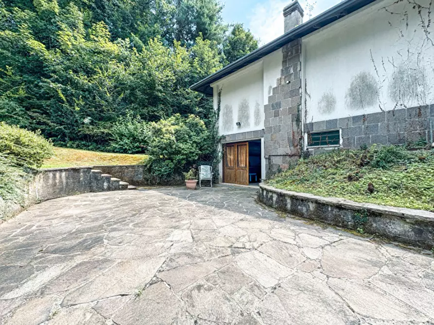 Immagine 32 di Villa in vendita  in Via del Borgna 8 a Gignese