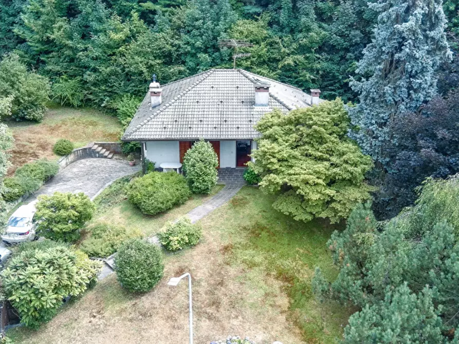 Immagine 49 di Villa in vendita  in Via del Borgna 8 a Gignese