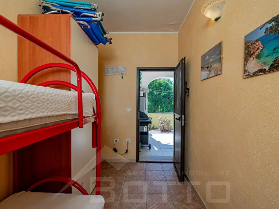 Immagine 15 di Appartamento in vendita  a San Teodoro