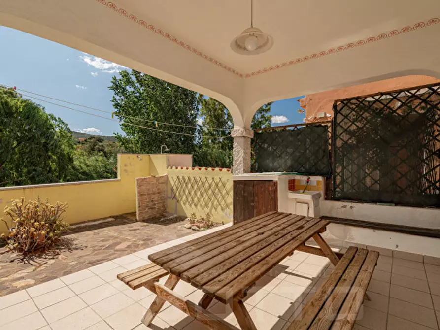 Immagine 17 di Appartamento in vendita  a San Teodoro