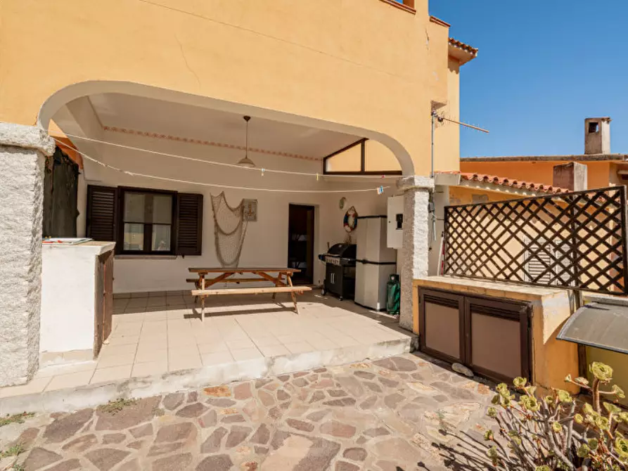 Immagine 23 di Appartamento in vendita  a San Teodoro