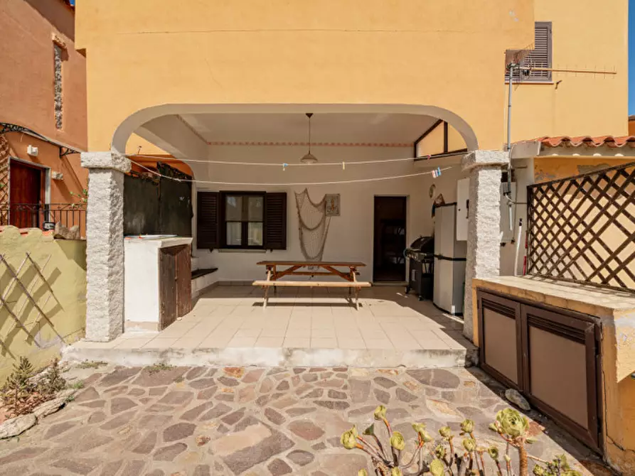 Immagine 25 di Appartamento in vendita  a San Teodoro