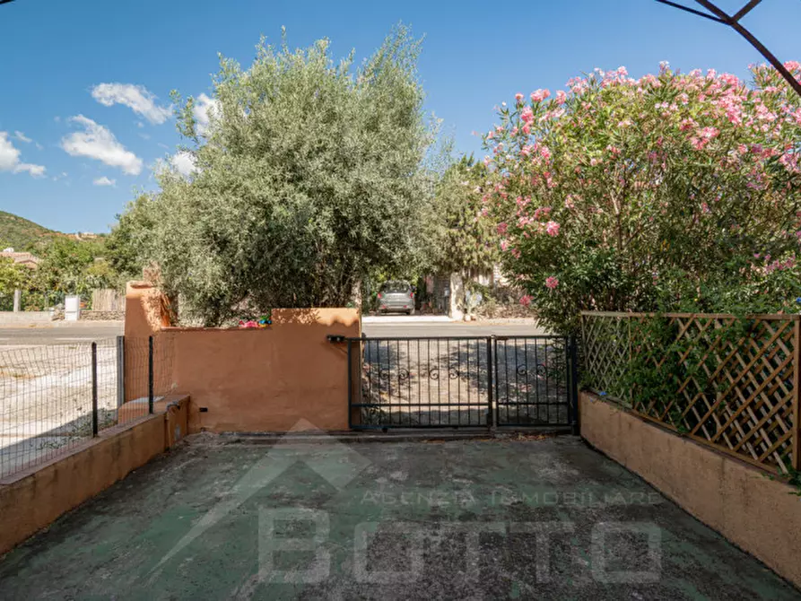 Immagine 27 di Appartamento in vendita  a San Teodoro