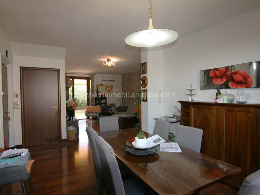 Immagine 4 di Villetta a schiera in vendita  a Sinalunga