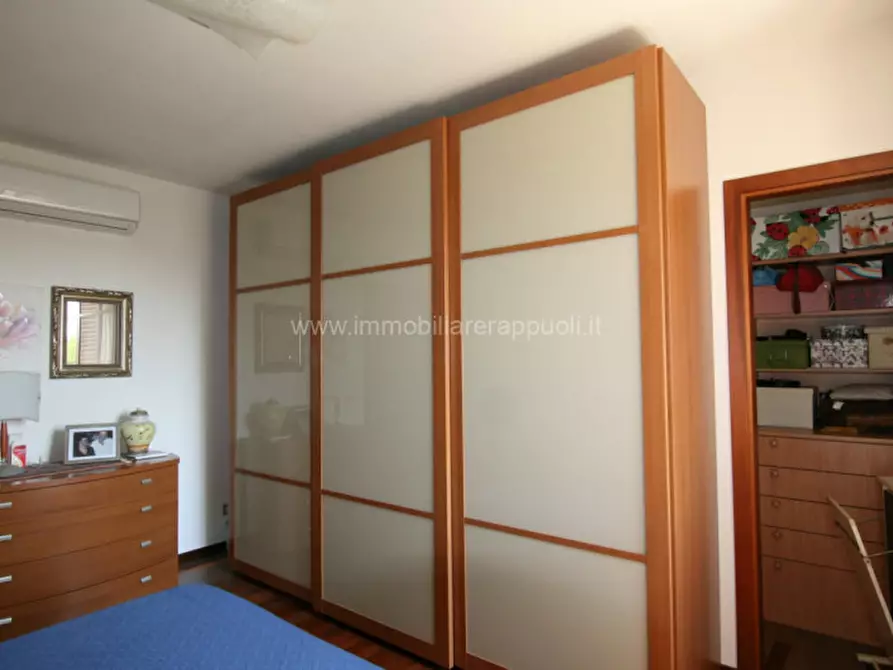 Immagine 18 di Villetta a schiera in vendita  a Sinalunga