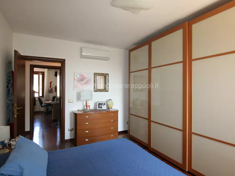 Immagine 19 di Villetta a schiera in vendita  a Sinalunga