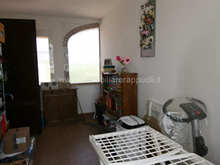 Immagine 25 di Villetta a schiera in vendita  a Sinalunga