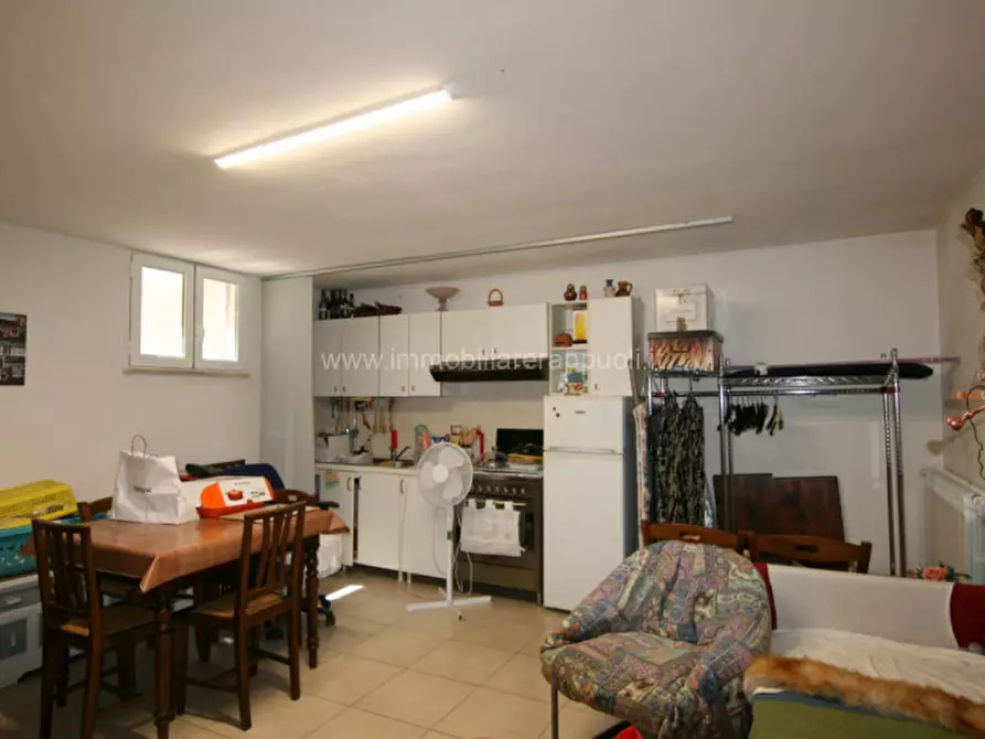 Immagine 32 di Villetta a schiera in vendita  a Sinalunga