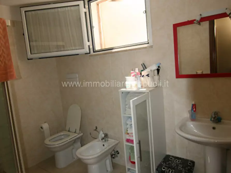 Immagine 33 di Villetta a schiera in vendita  a Sinalunga