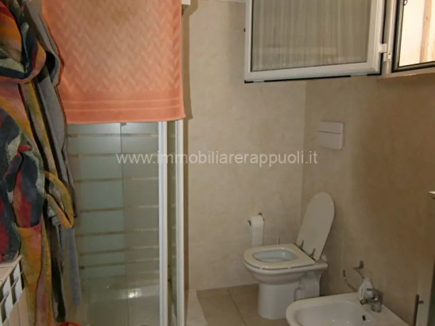 Immagine 34 di Villetta a schiera in vendita  a Sinalunga